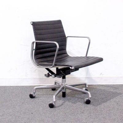 Herman Miller Eames Aluminum Group Chair - 24078
